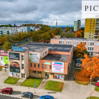 Pronájem obchodu 350 m² Plzeň