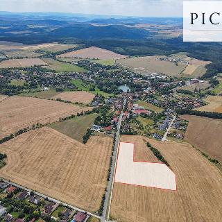 Prodej zemědělské půdy 42 845 m² Červený Újezd, 