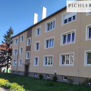 Prodej bytu 2+1 58 m² Rokycany, Raisova