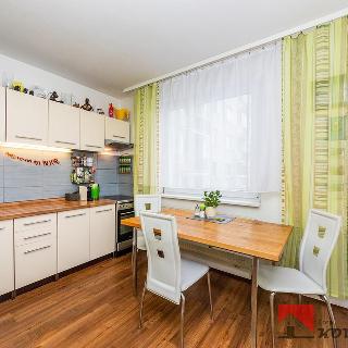 Prodej bytu 2+1 64 m² Praha, Zbudovská