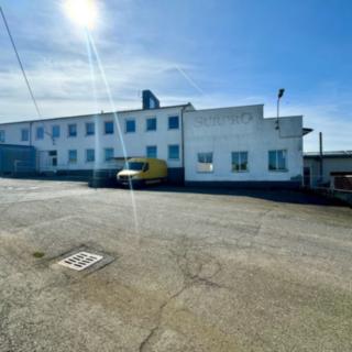 Pronájem skladu 330 m&sup2; Planá