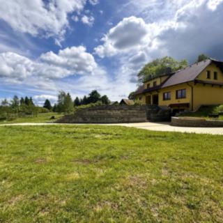 Prodej rodinného domu 380 m² Chodský Újezd