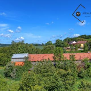 Prodej zemědělské usedlosti 1 200 m² Louka