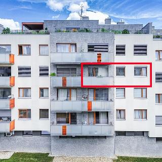 Prodej bytu 3+kk 76 m² Praha