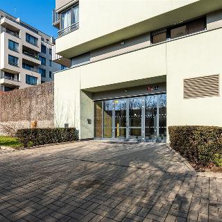 Prodej bytu 2+kk 68 m² Praha