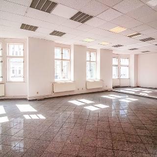 Pronájem kanceláře 233 m² Ostrava, 28. října