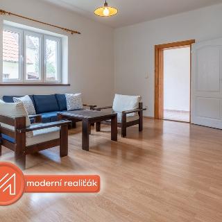 Prodej rodinného domu 247 m² Petrohrad, 