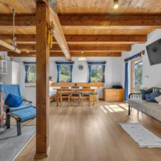 Prodej bytu 4+kk 104 m² České Petrovice
