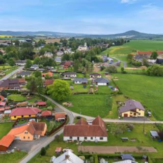 Prodej stavební parcely 977 m² Žichlínek