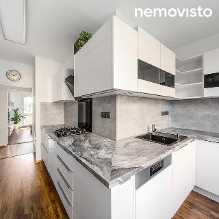 Prodej bytu 3+1 72 m² Praha, Dobratická