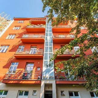 Prodej bytu 2+1 61 m² Praha, Sinkulova