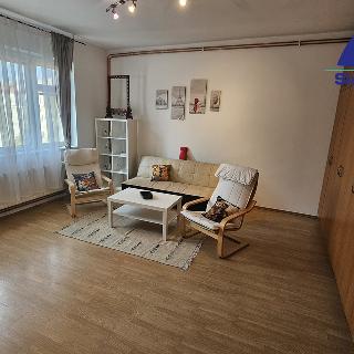 Pronájem bytu 2+kk 52 m² Praha, U gymnázia