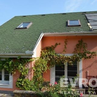 Prodej rodinného domu 260 m² Nižbor