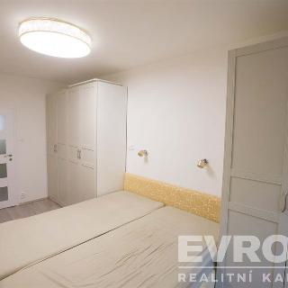 Prodej bytu 2+kk 42 m² Praha, Ruská