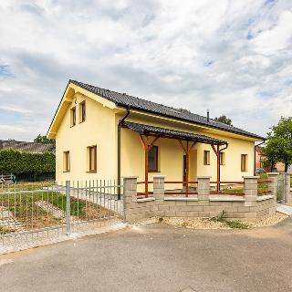 Prodej rodinného domu 197 m² Dolní Beřkovice, Horní hájek