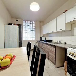 Prodej bytu 2+1 52 m² Černčice, Karla Šrůmy