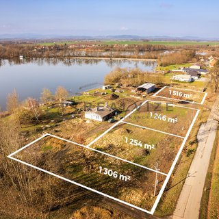 Prodej stavební parcely 1 513 m² Dívčice, 