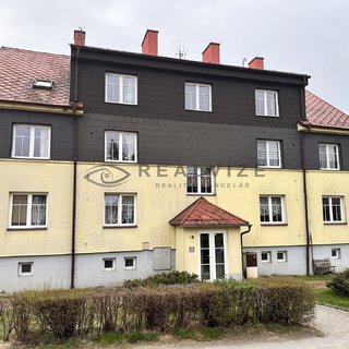 Prodej bytu 2+1 60 m² Frymburk, 