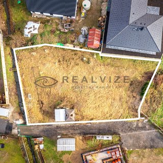 Prodej stavební parcely 893 m² Vráto, 