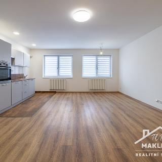 Pronájem bytu 1+kk a garsoniéry 36 m² Kolín, Hřbitovní