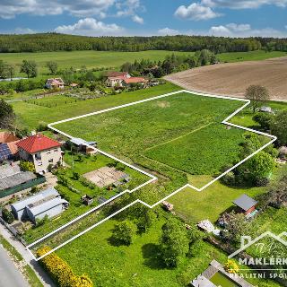 Prodej stavební parcely 7 210 m² Ostřetín, 