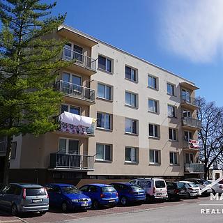 Prodej bytu 2+1 64 m&sup2; Přelouč