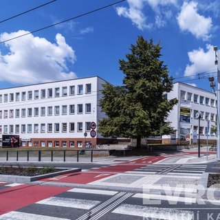 Pronájem kanceláře 17 m² Hradec Králové, Gočárova třída