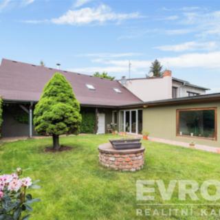 Prodej rodinného domu 230 m² Hradec Králové, K Chatám