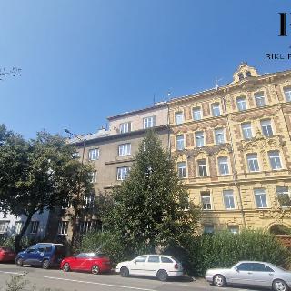 Prodej bytu 2+kk 42 m² Olomouc, Husova