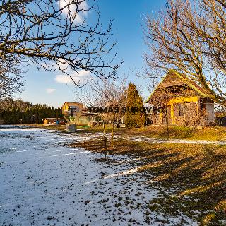 Prodej stavební parcely 1 000 m² Kroměříž, 