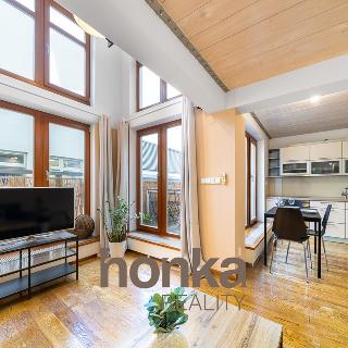 Prodej bytu 3+kk 79 m² Praha, Nekázanka