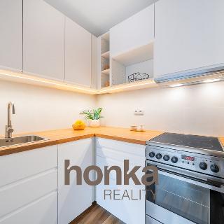 Prodej bytu 2+kk 44 m² Praha, Přecechtělova