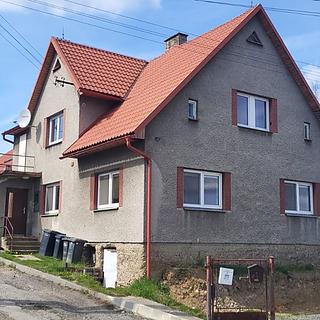 Prodej rodinného domu 179 m&sup2; Poličná