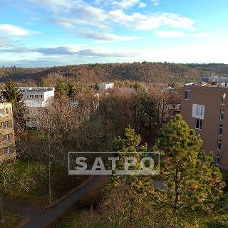 Prodej stavební parcely 724 m² Praha, V jehličí