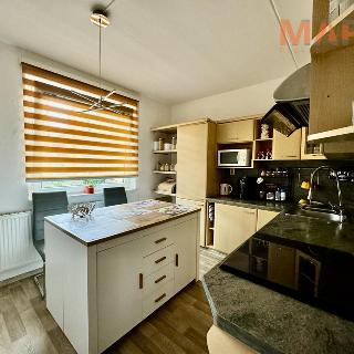 Prodej bytu 3+1 82 m² Jirkov, Na Borku