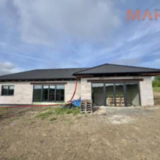 Prodej rodinného domu 279 m² Černovice