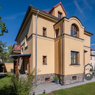 Prodej rodinného domu 287 m² Liberec, Husitská