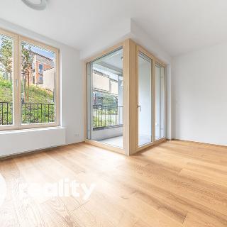 Prodej bytu 1+kk a garsoniéry 33 m² Praha, Vladimíra Kobranova