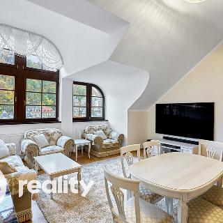 Prodej bytu 3+kk 137 m² Karlovy Vary, Divadelní náměstí