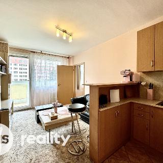 Prodej bytu 2+kk 34 m² Praha, Bernolákova