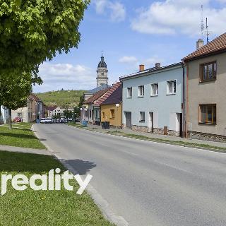 Prodej činžovního domu 450 m² Dolní Kounice, Hlavní