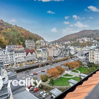 Prodej bytu 3+kk 137 m² Karlovy Vary, Divadelní náměstí