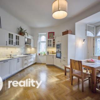 Pronájem bytu 3+kk 100 m² Praha