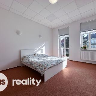 Pronájem bytu 2+1 57 m² Opava, Popská