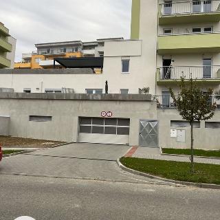 Prodej parkovacího místa 15 m² Brno, Chvalovka