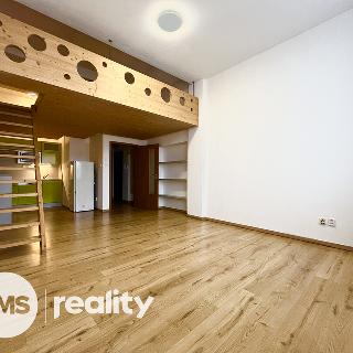 Pronájem bytu 1+kk a garsoniéry 40 m² Opava, Lazebnická