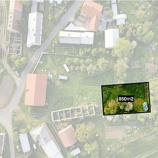 Prodej stavební parcely 850 m&sup2; Chorušice