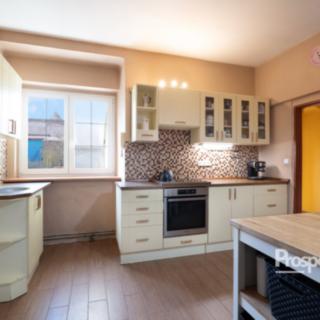 Prodej rodinného domu 229 m&sup2; Kladno
