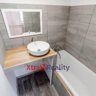 Pronájem bytu 3+1 72 m² Bílina, Sídliště Za Chlumem