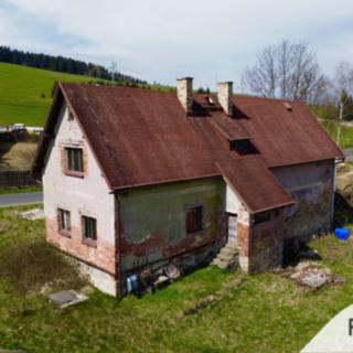 Prodej rodinného domu 250 m² Hodkovice nad Mohelkou, 